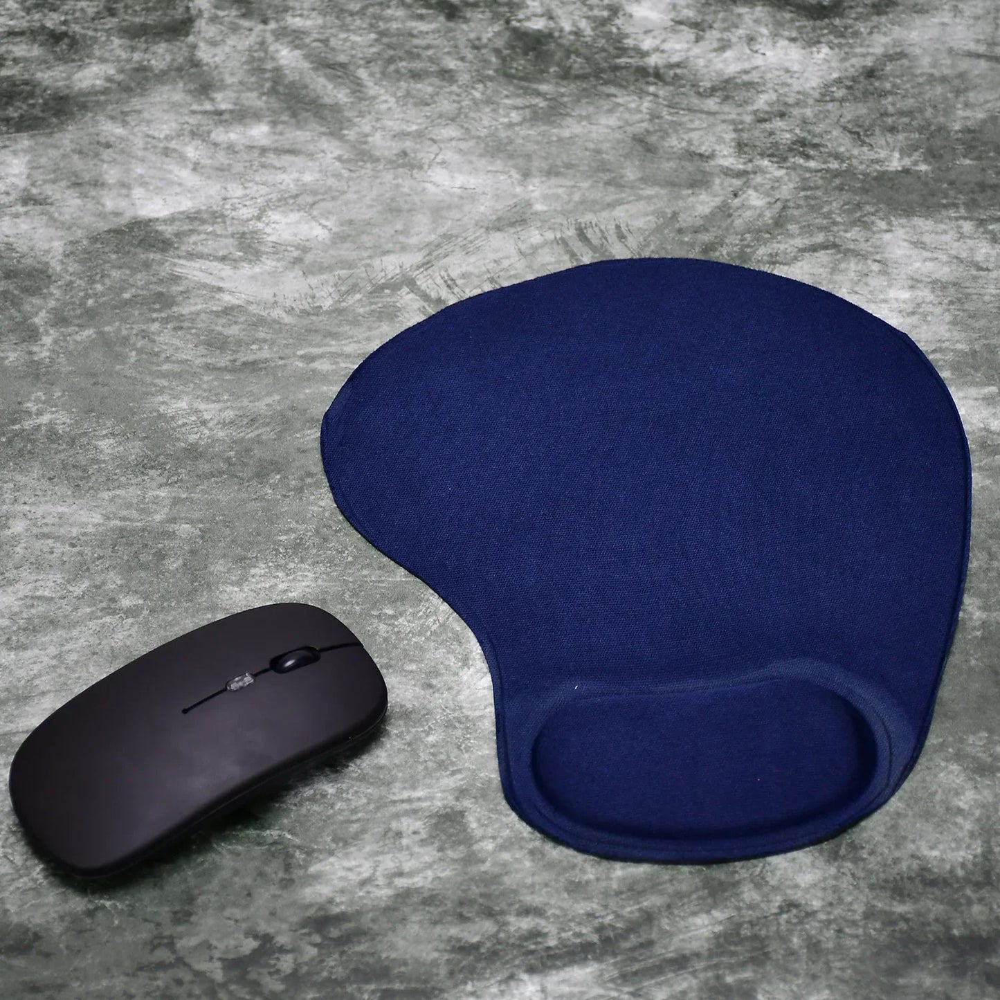 6161a Wrist S Mouse Pad Used For Mouse While Using Computer. - Zidbik
