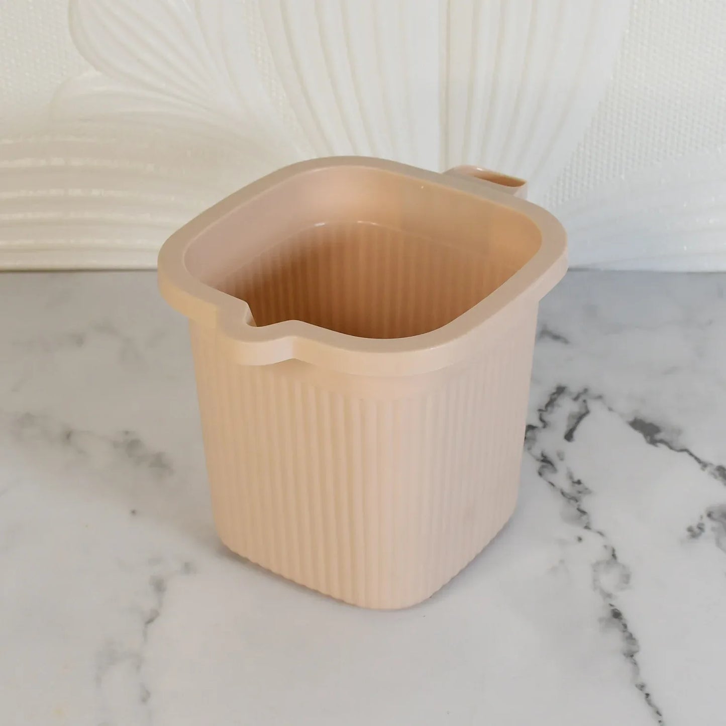 Plastic Square Bath Water Mug (1 Pc 1000 Ml Mix Color) - Zidbik