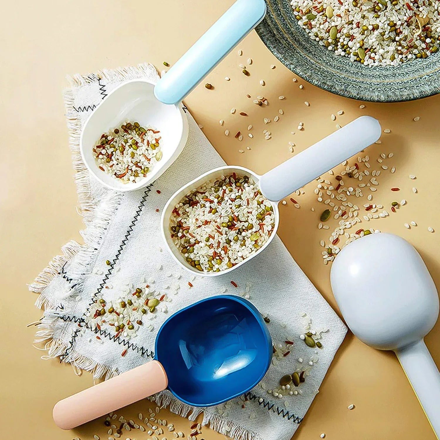 Large Plastic Measuring Spoons Flour Scoops For Home Kitchen (1 Pc) - Zidbik