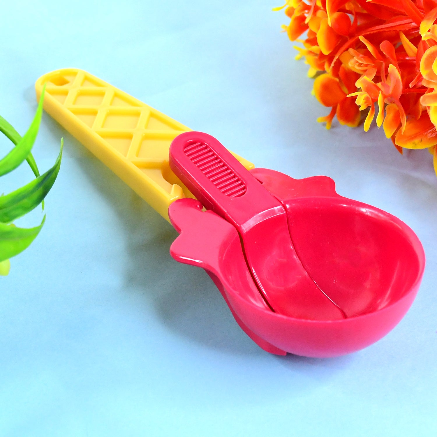 1-piece Plastic Ice Cream  Watermelon Scooper With Trigger Dipper - Zidbik