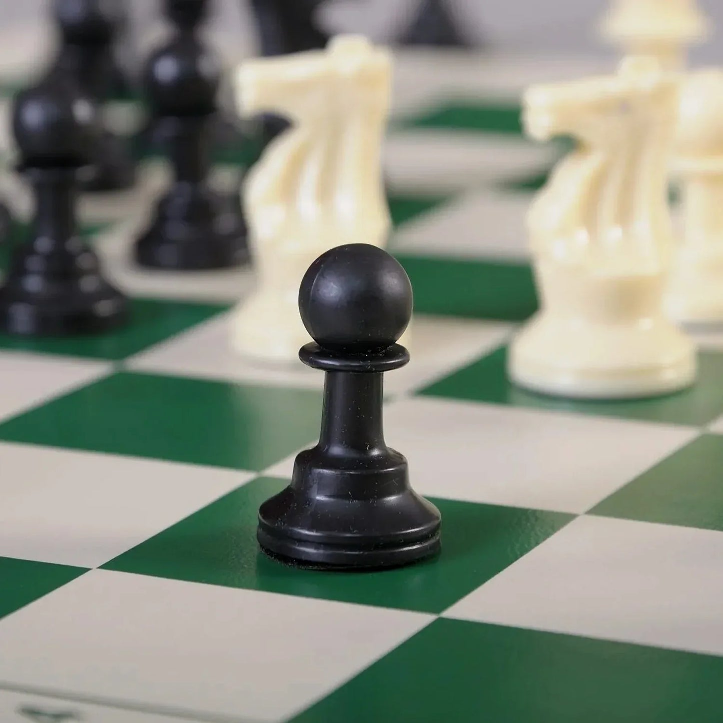 Big Premium Portable Chess Set Plastic Chess Pieces (1 Set) - Zidbik