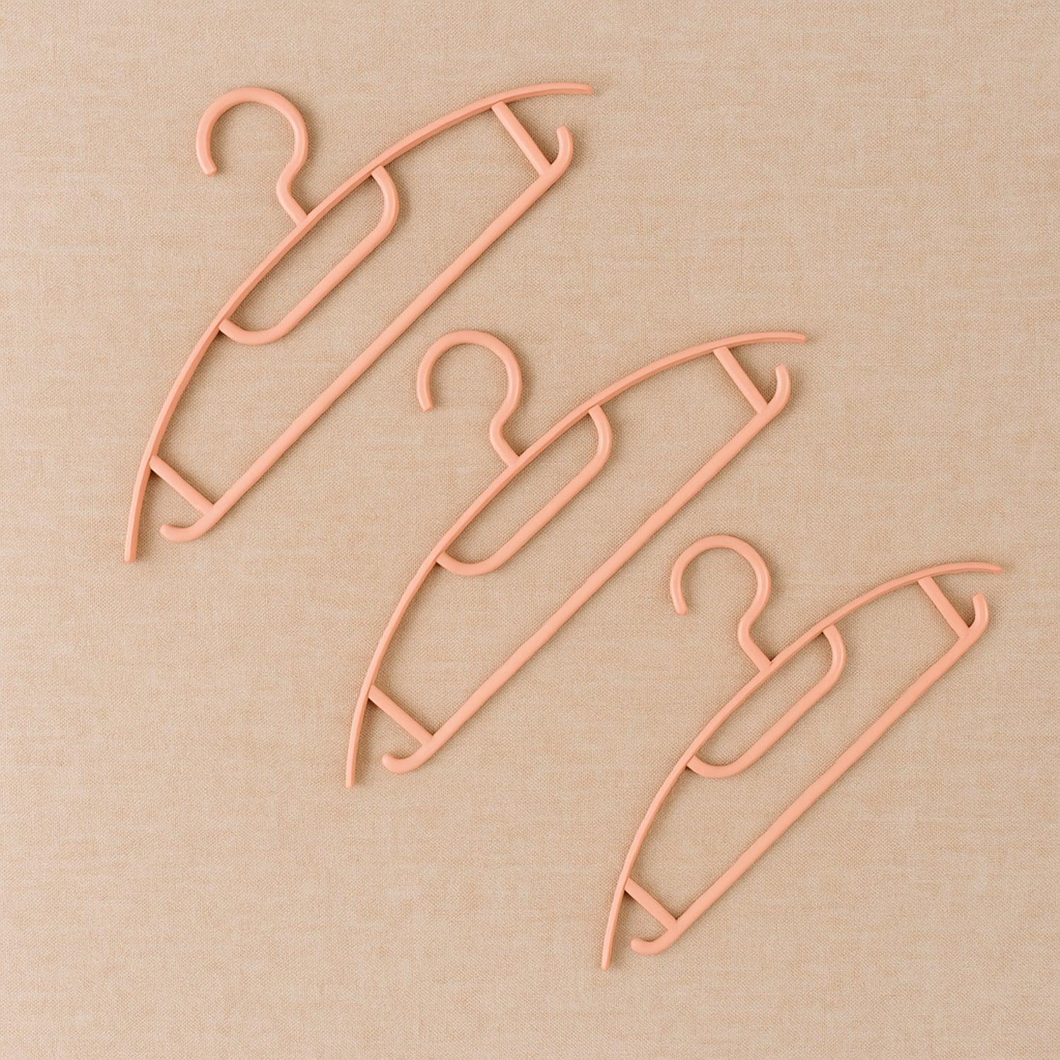 Ganesh Set Of 6 Durable Plastic Cloth Hangers - Zidbik