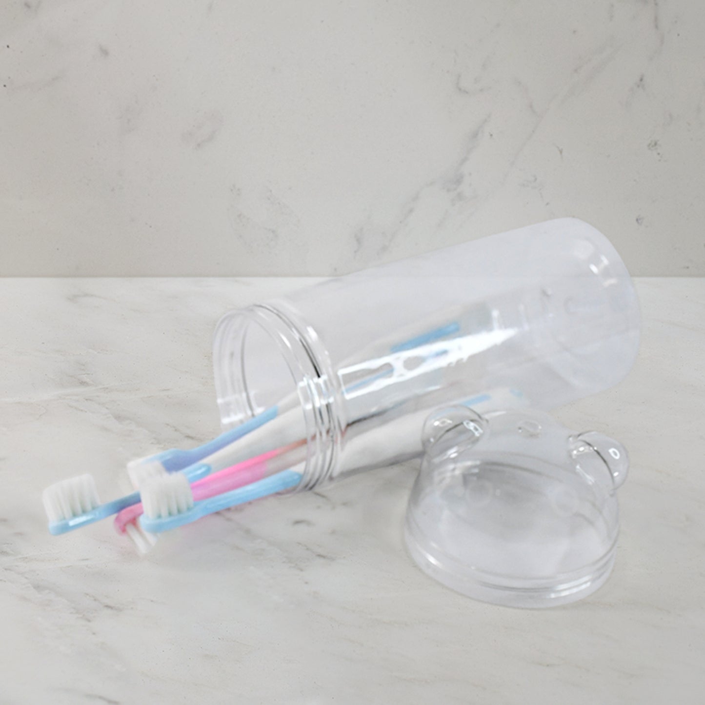 Multipurpose Travel-friendly Toothbrush Holder With 4 Soft Bristle Toothbrushes - Zidbik