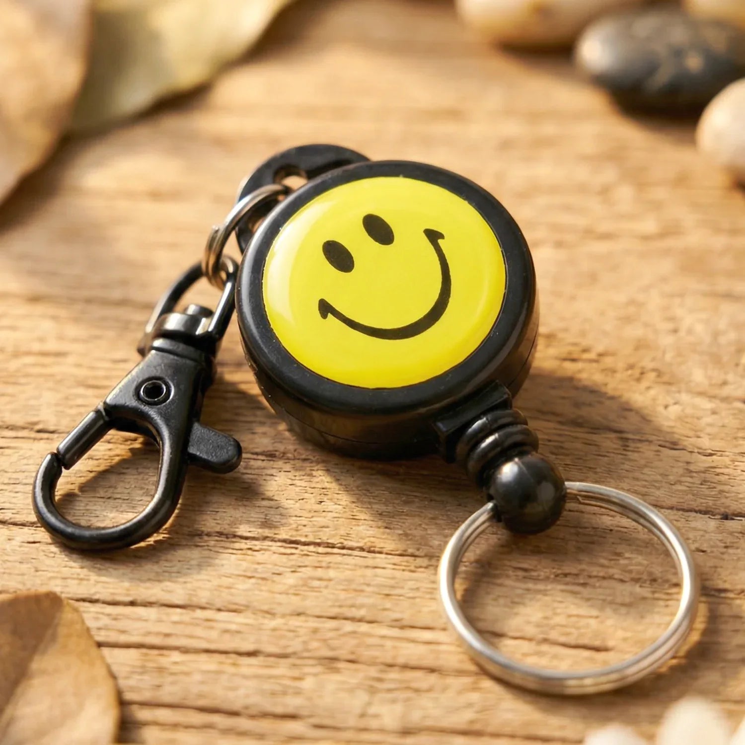 Smiley Face Retractable Keychain (1 Pc) - Zidbik