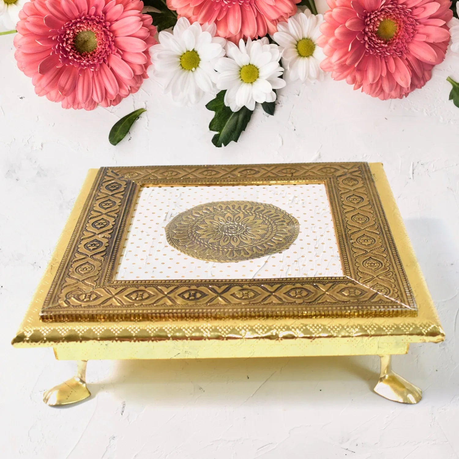 Golden - Square Pooja Chowki Patla Bajot (2020 Cm 1 Pc) - Zidbik