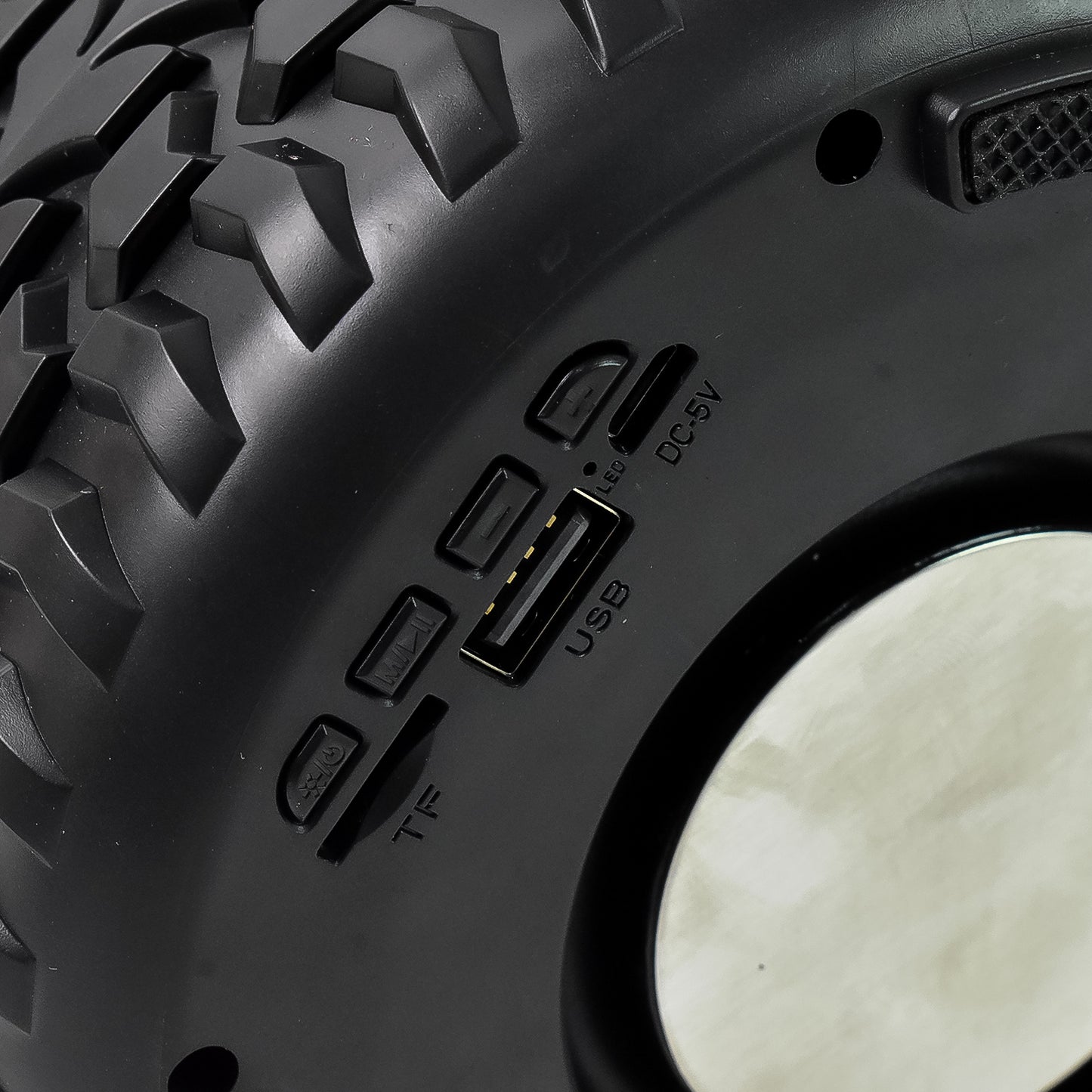 Portable Tyre  Wheel Shape Wireless Bluetooth Speaker (1 Pc) - Zidbik