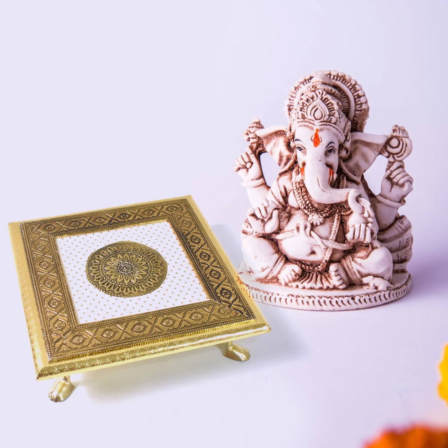 Golden - Square Pooja Chowki Patla Bajot (2020 Cm 1 Pc) - Zidbik