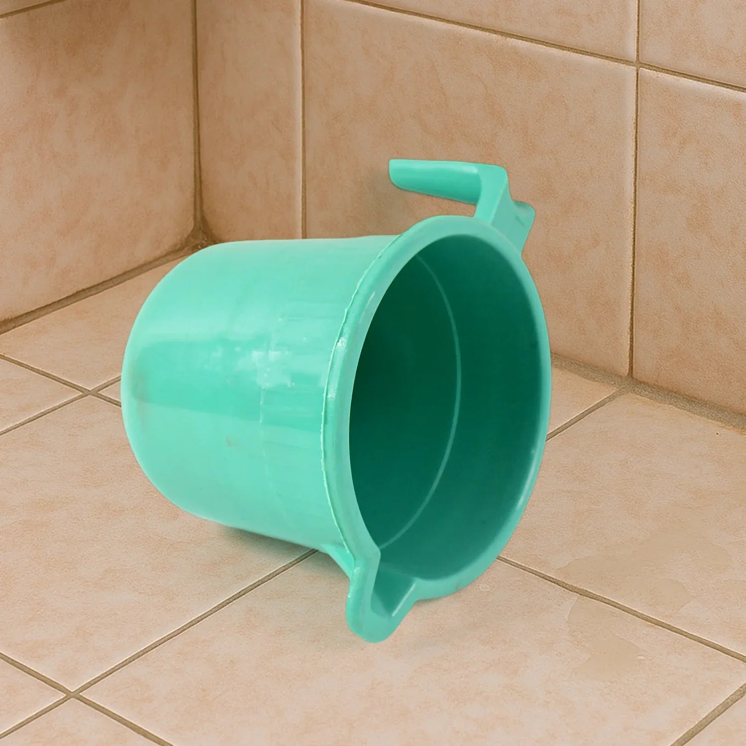 Plastic Bath Mug For Bathroom Use (1 Pc) - Zidbik