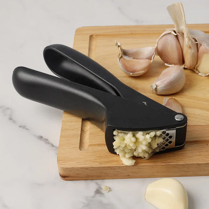 Manual Garlic Press Crusher Tool (1 Pc) - Zidbik