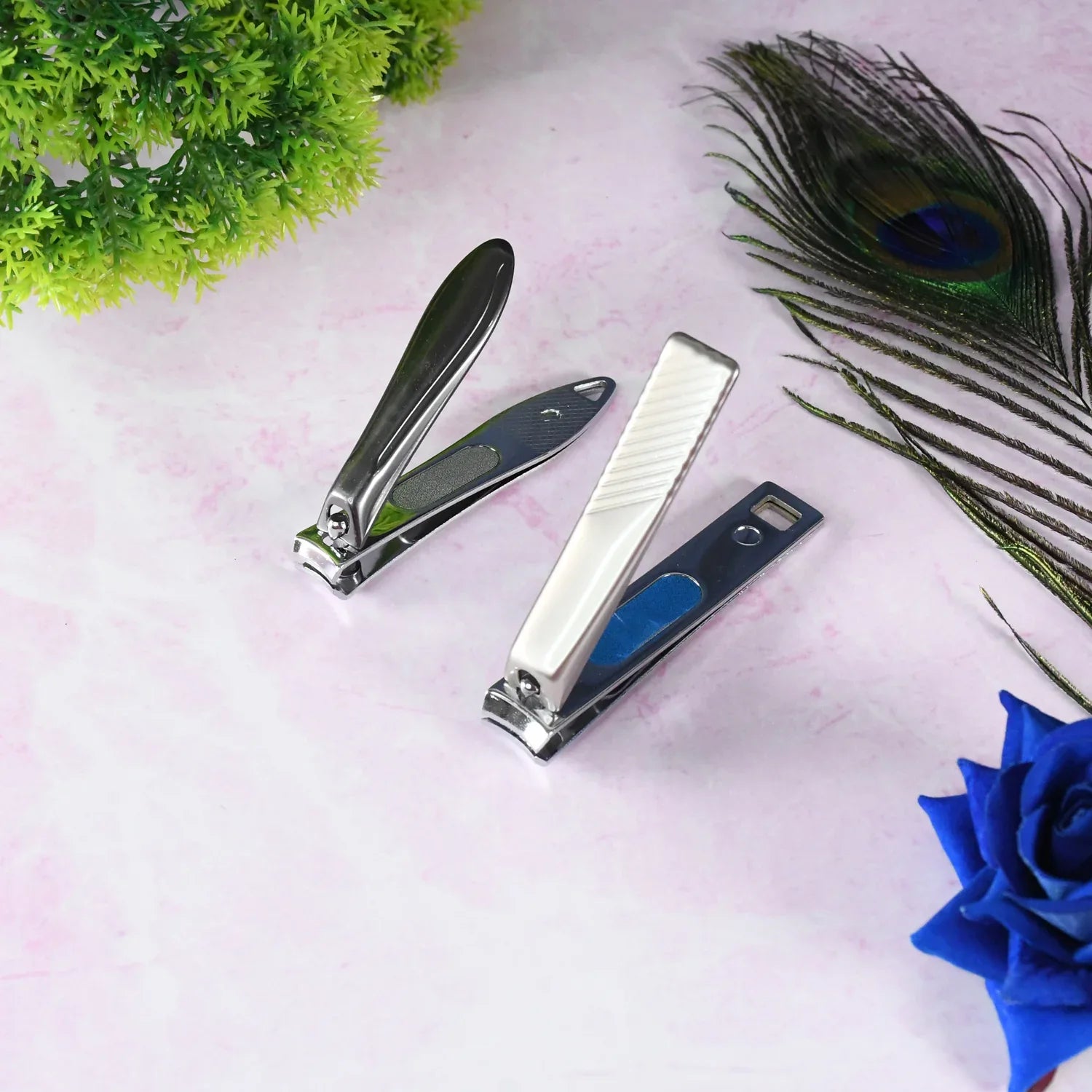 Stainless Steel Folding Portable Large Nail Clippers With Nail File (1 Pc) - Zidbik