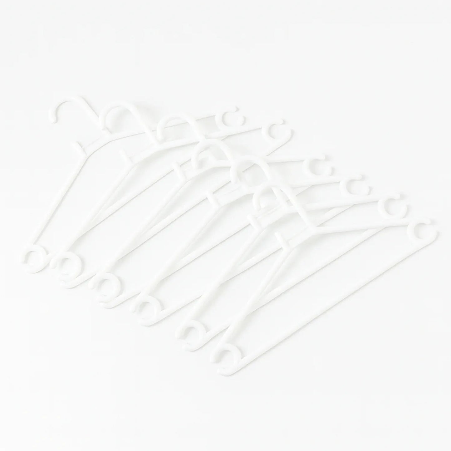 Plastic Clothes Hangers Set Of 6 - Zidbik
