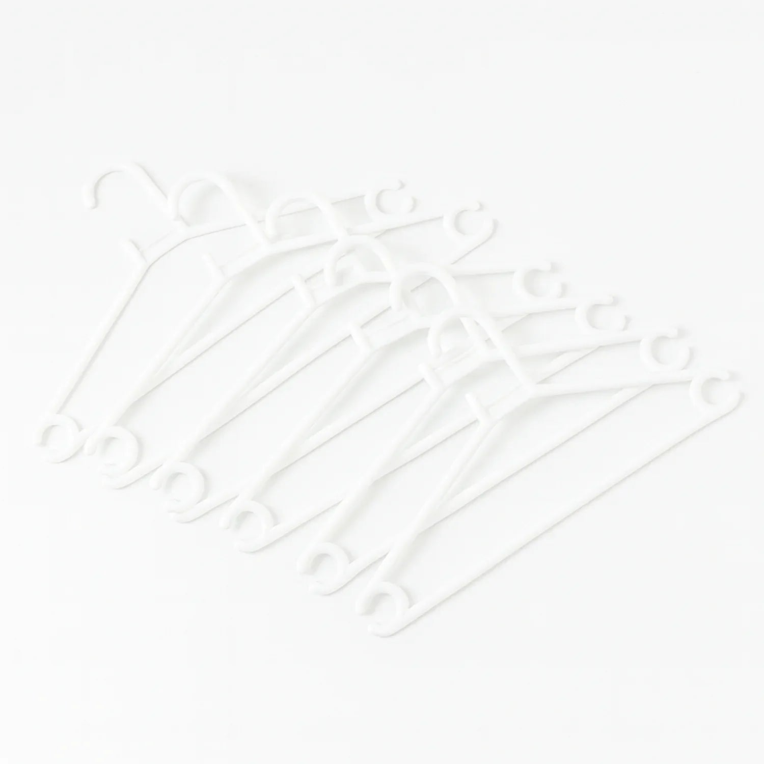 Plastic Clothes Hangers Set Of 6 - Zidbik