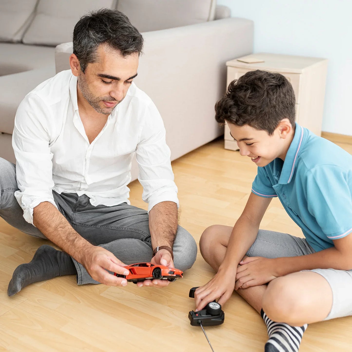 4444 Remote Control Simulation Model Racing Toy Car. - Zidbik