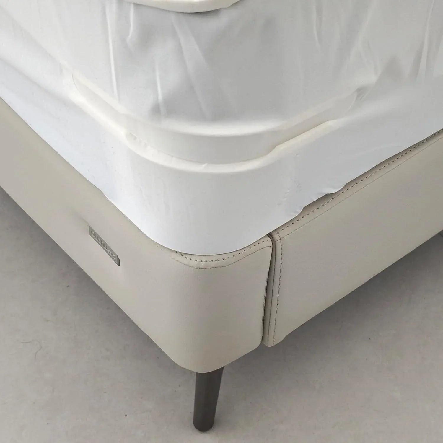 Plastic Bed Sheet Holders For Mattress (4 Pc Set) - Zidbik