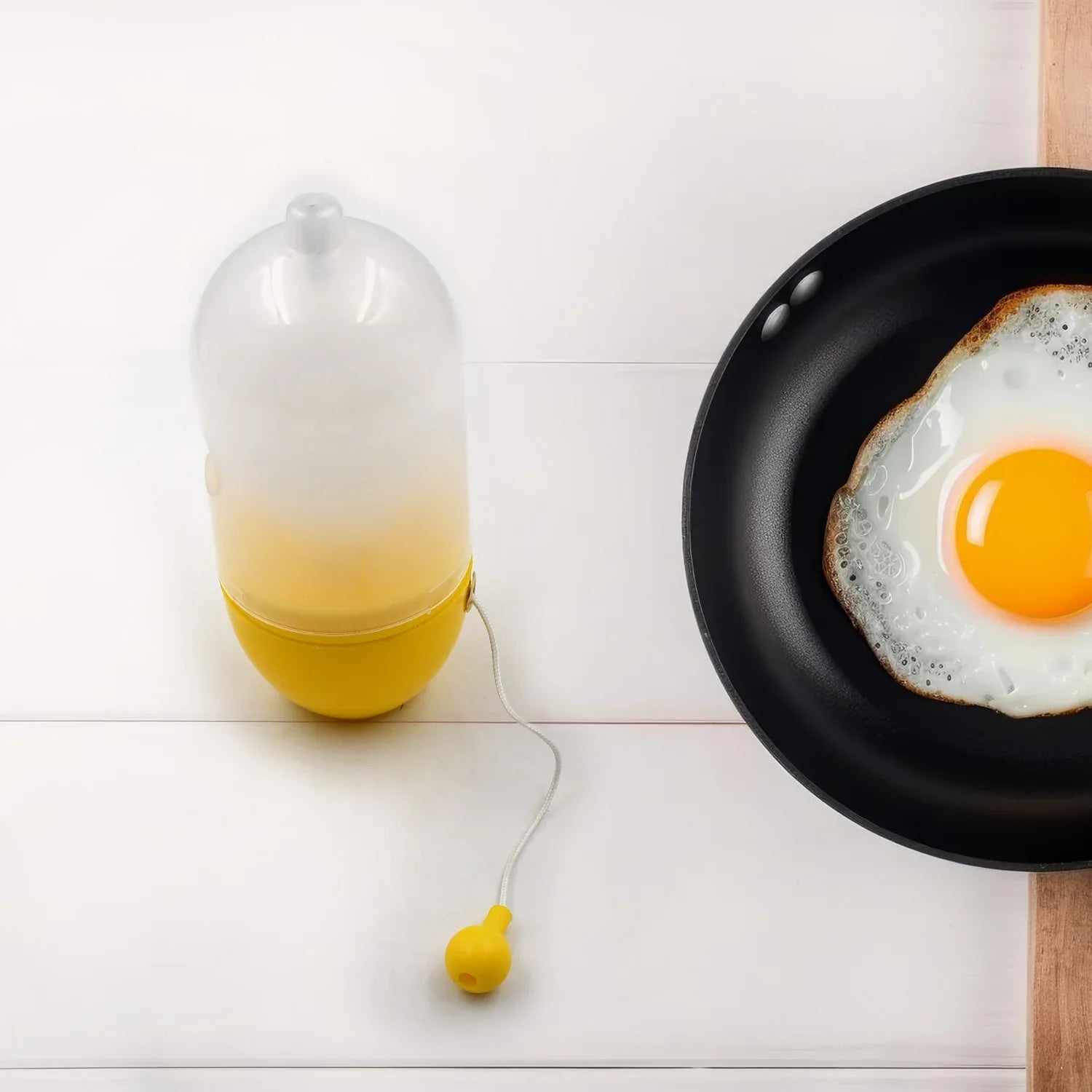 7156a Manual Egg Puller Scrambler Household White Egg Yolk Mixer Kitchen Tool Mix Manual Scrambler Convenient Without Breaking Eggs. - Zidbik