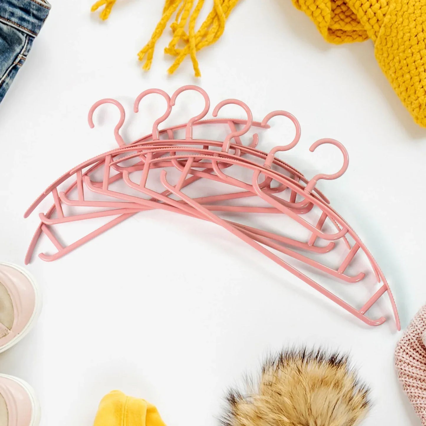 Ganesh Set Of 6 Durable Plastic Cloth Hangers - Zidbik