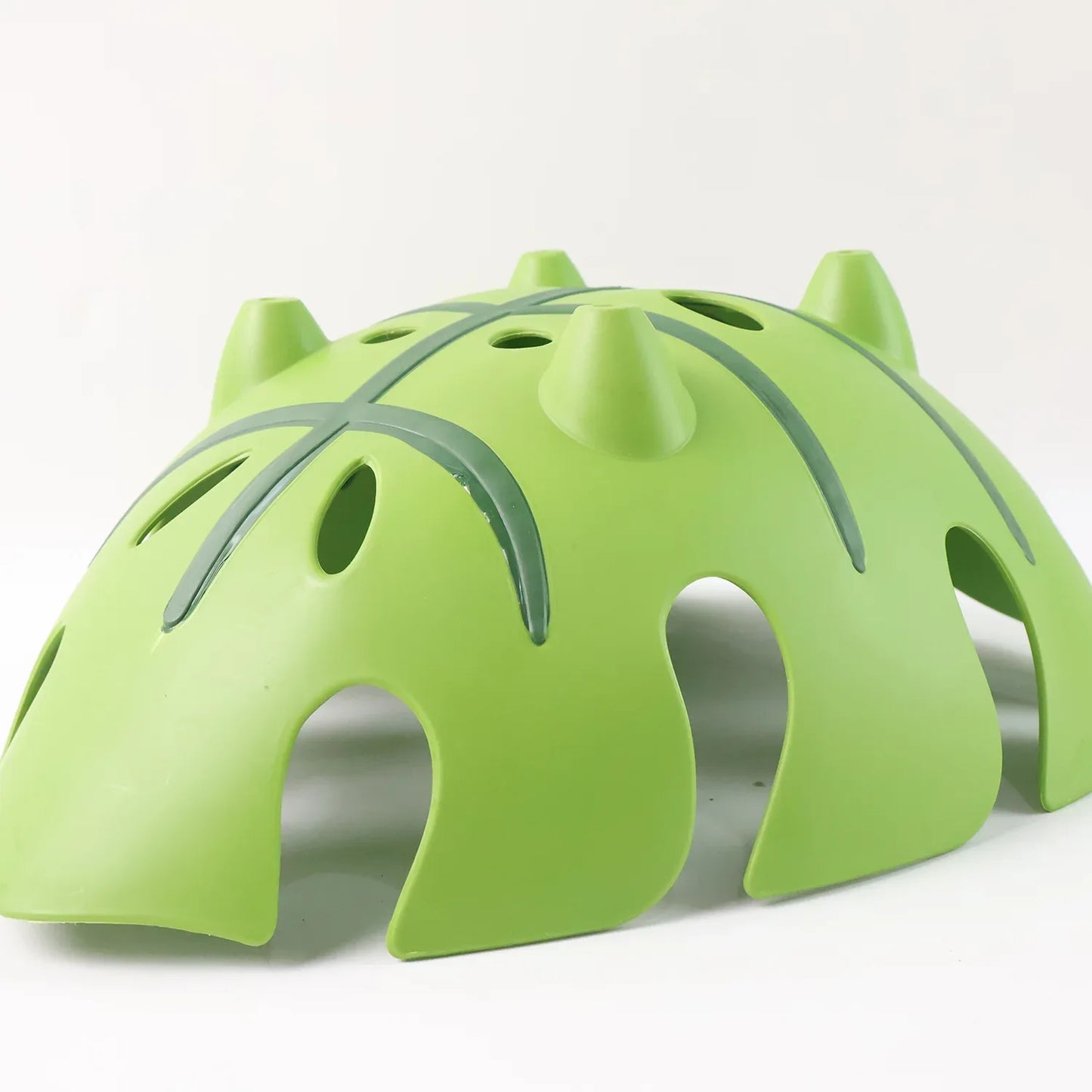 Leaf-shaped Plastic Fruit Basket (1 Pc) - Zidbik