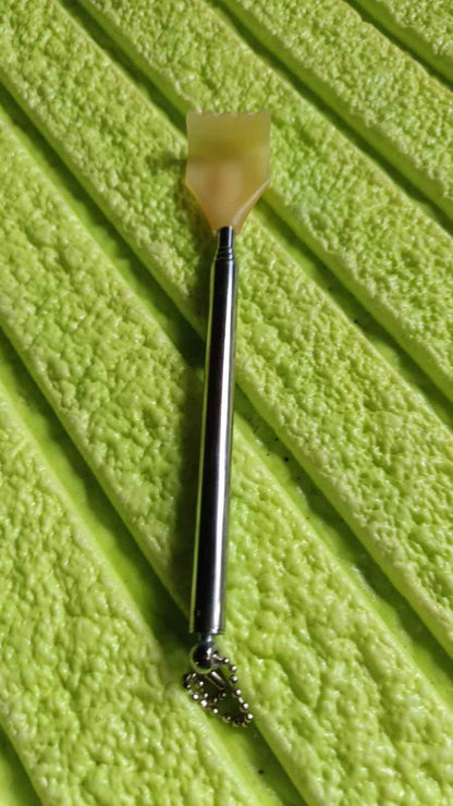 12934 Retractable Back Scratcher - Telescoping Massage Tool for Men & Women - Adjustable 43cm Portable Back Scratcher (1pc)