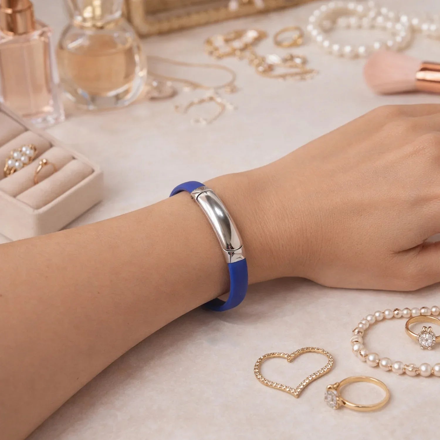 Premium Fancy Wrist Bracelet (1 Pc) - Zidbik