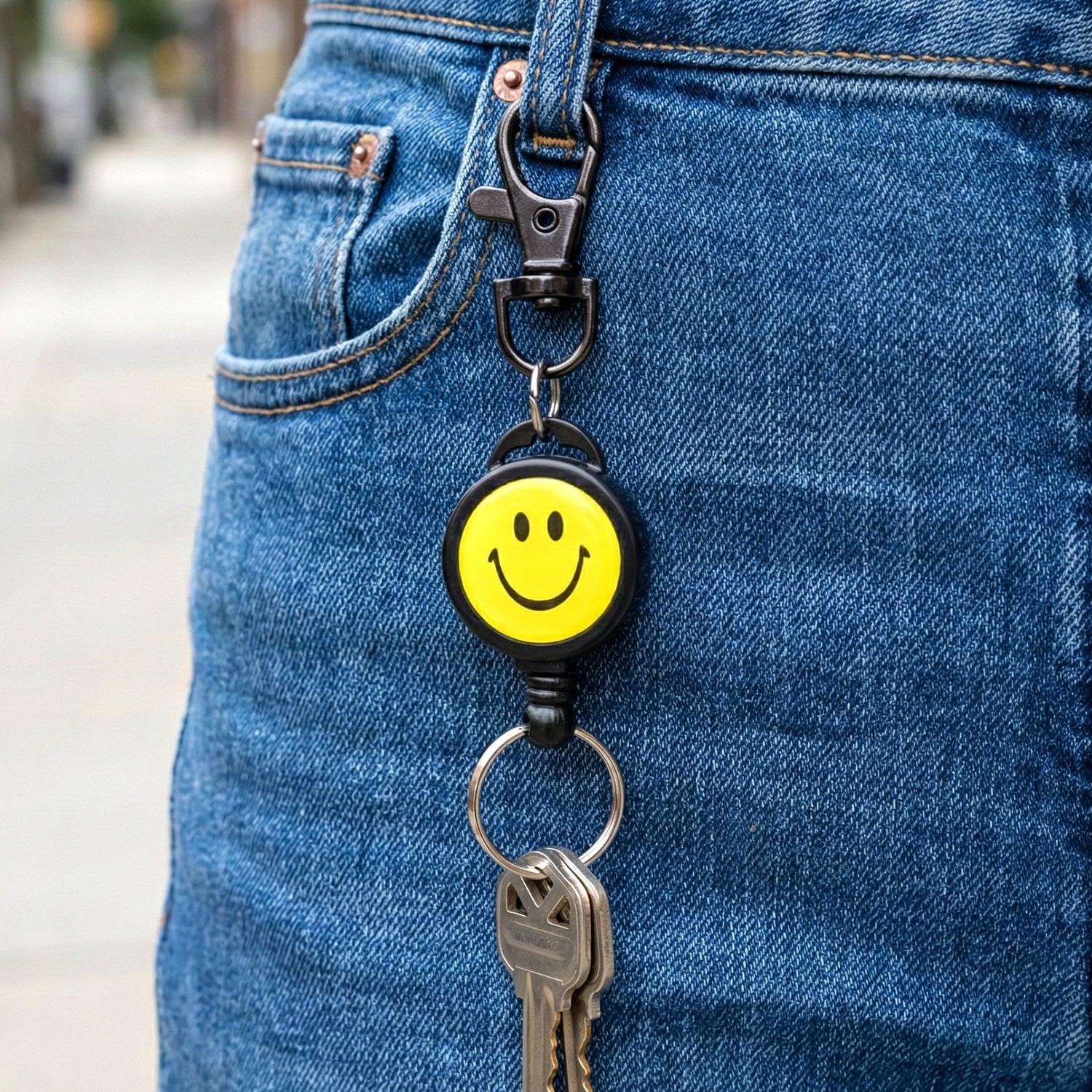 Smiley Face Retractable Keychain (1 Pc) - Zidbik