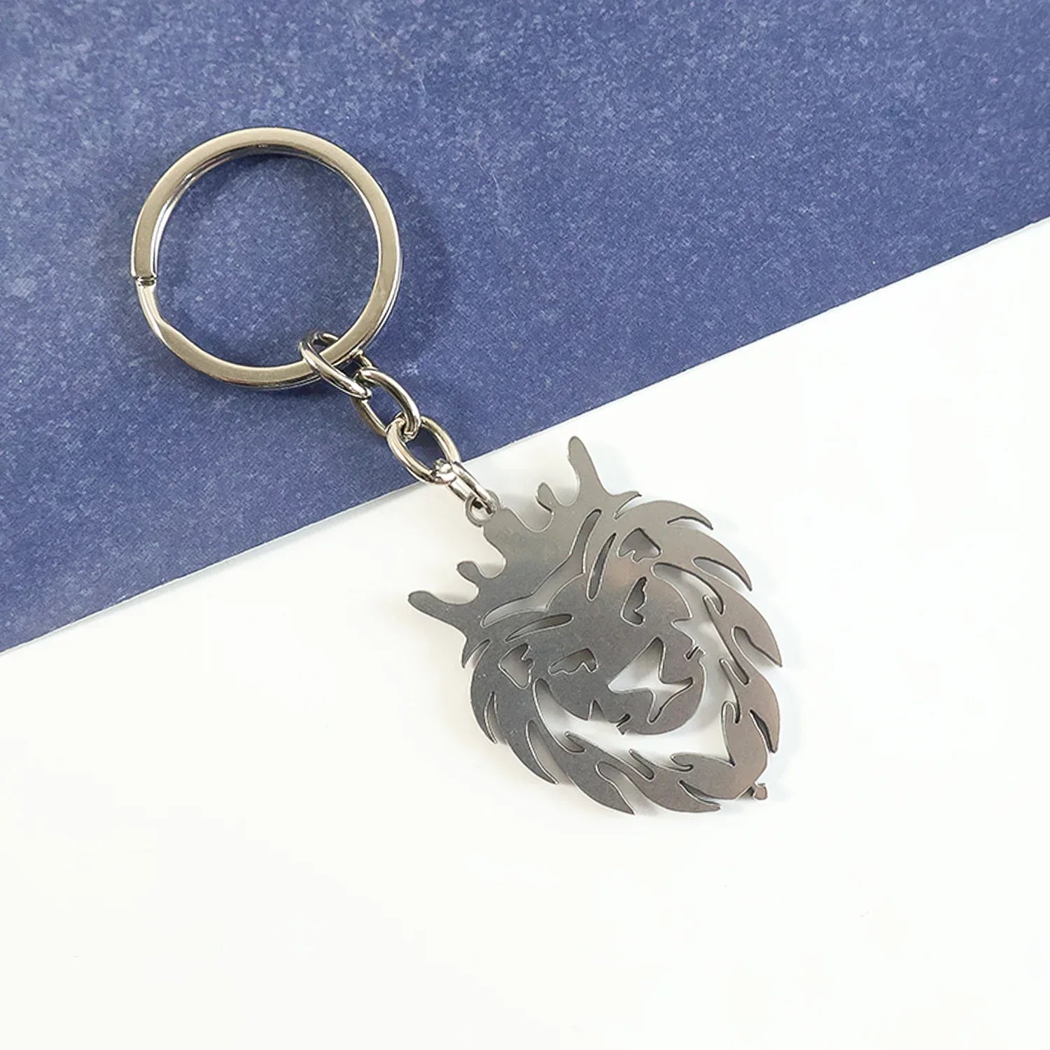 Stylish Metal Lion Head Keychain (1 Pc) - Zidbik