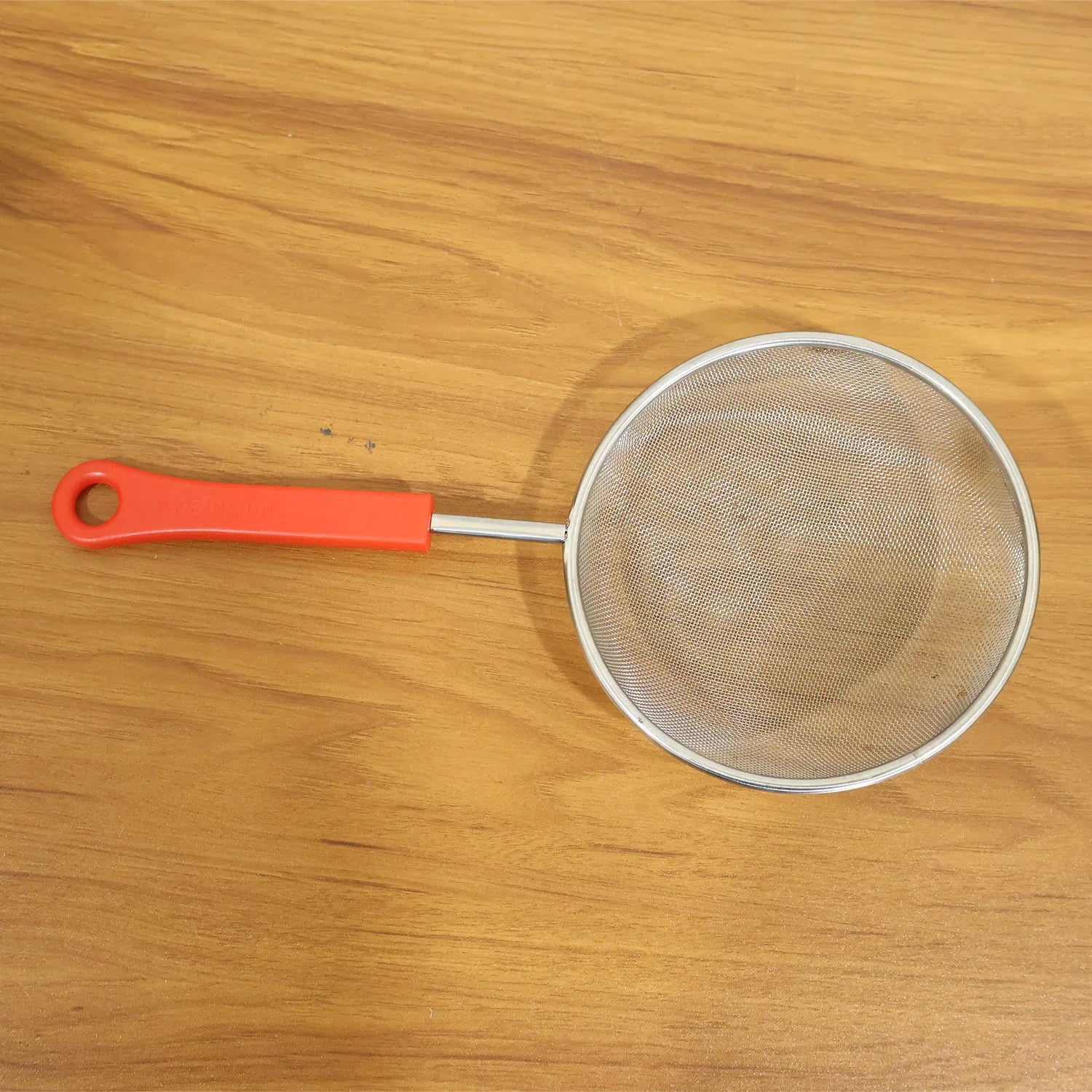B-grade Big Size Fine Mesh Kitchen Strainer With Strong Handle Grip (1 Pc) - Zidbik