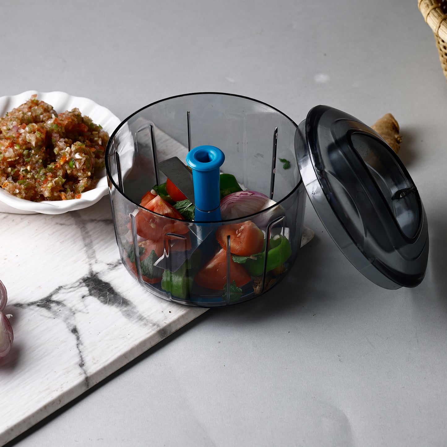 8140 Ganesh Bingo Lock-unlock Push Chopper ( 725ml ) - Zidbik