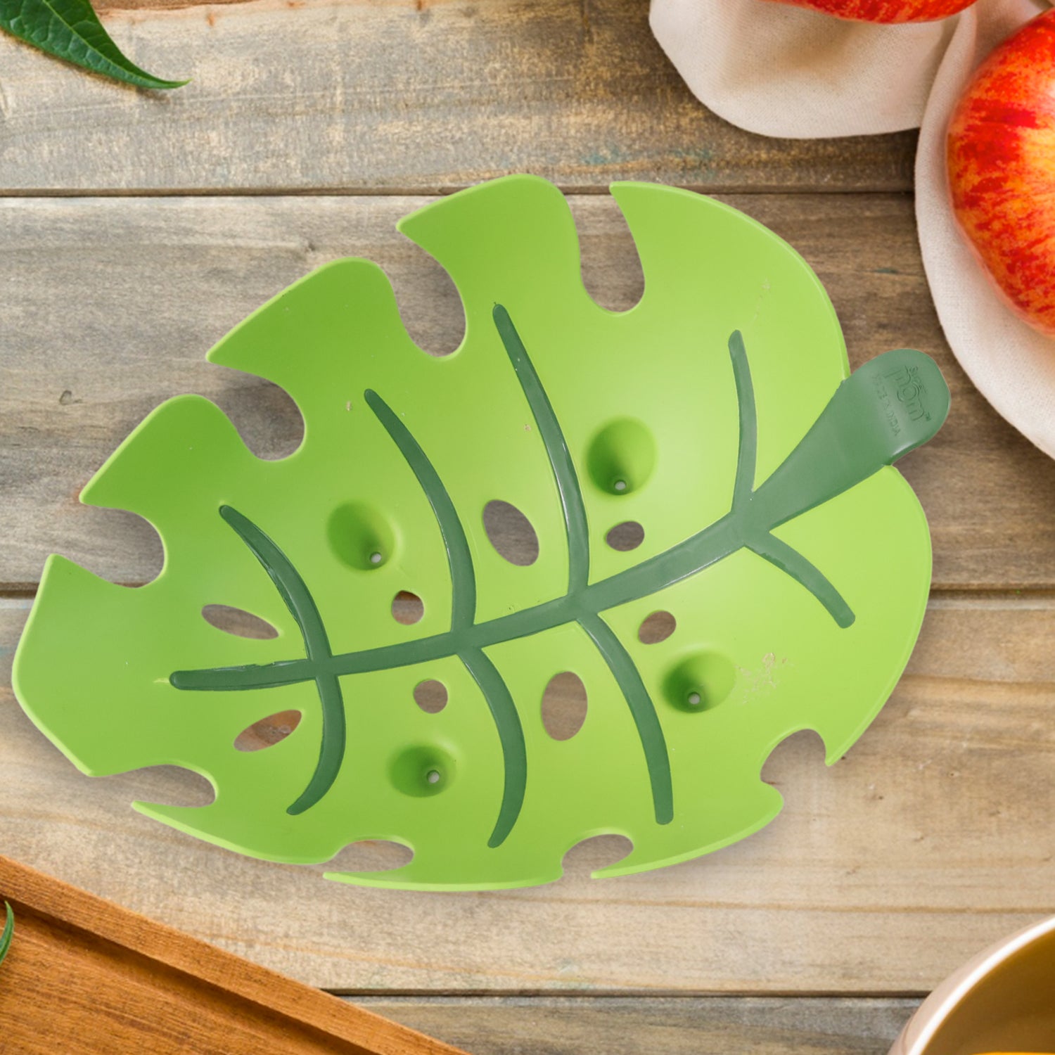 Leaf-shaped Plastic Fruit Basket (1 Pc) - Zidbik