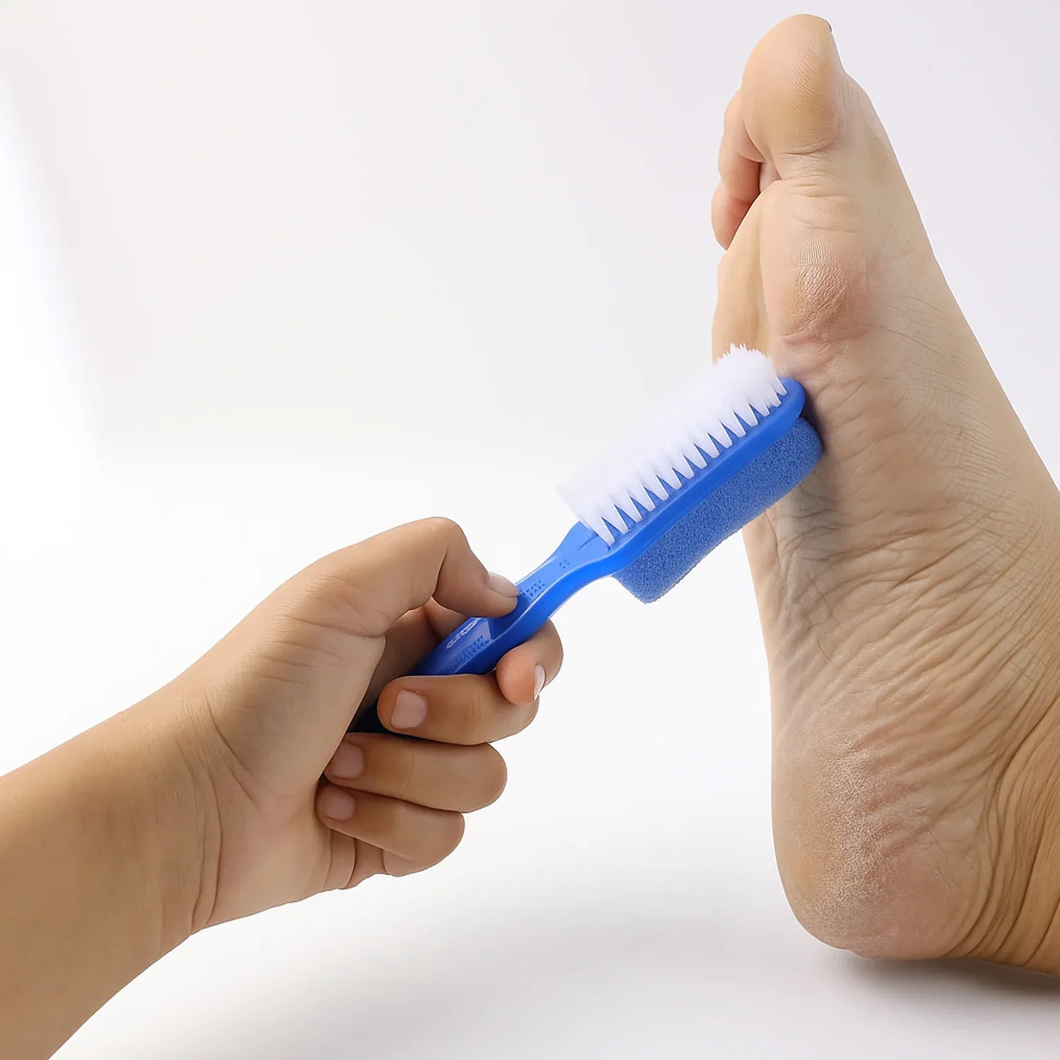 2-in-1 Foot Scrubber Brush With Pumice Stone - Zidbik