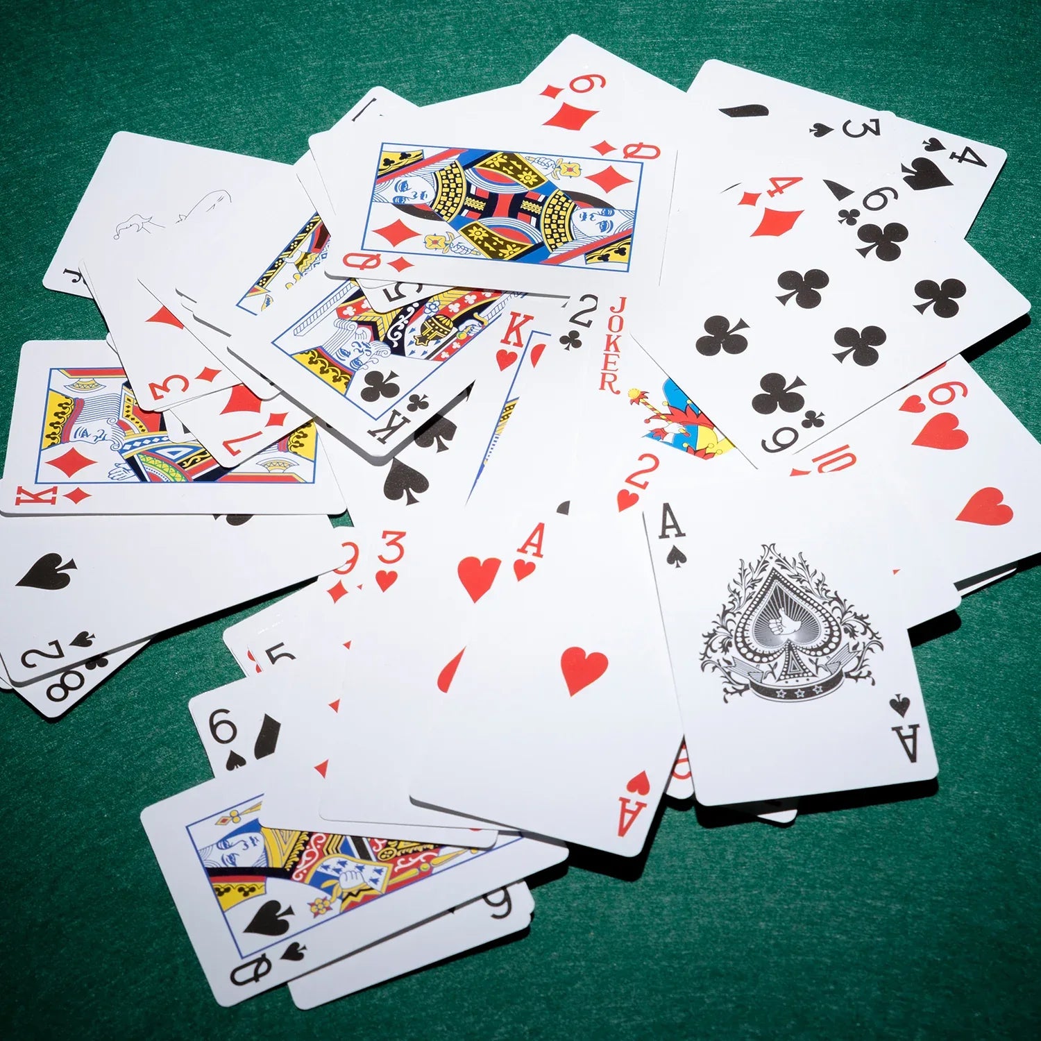 1982 Playing Cards Luxury Deck Of Cards With Amazing Pattern Hd Printing Premium Poker Cards Durable Flexible - Zidbik