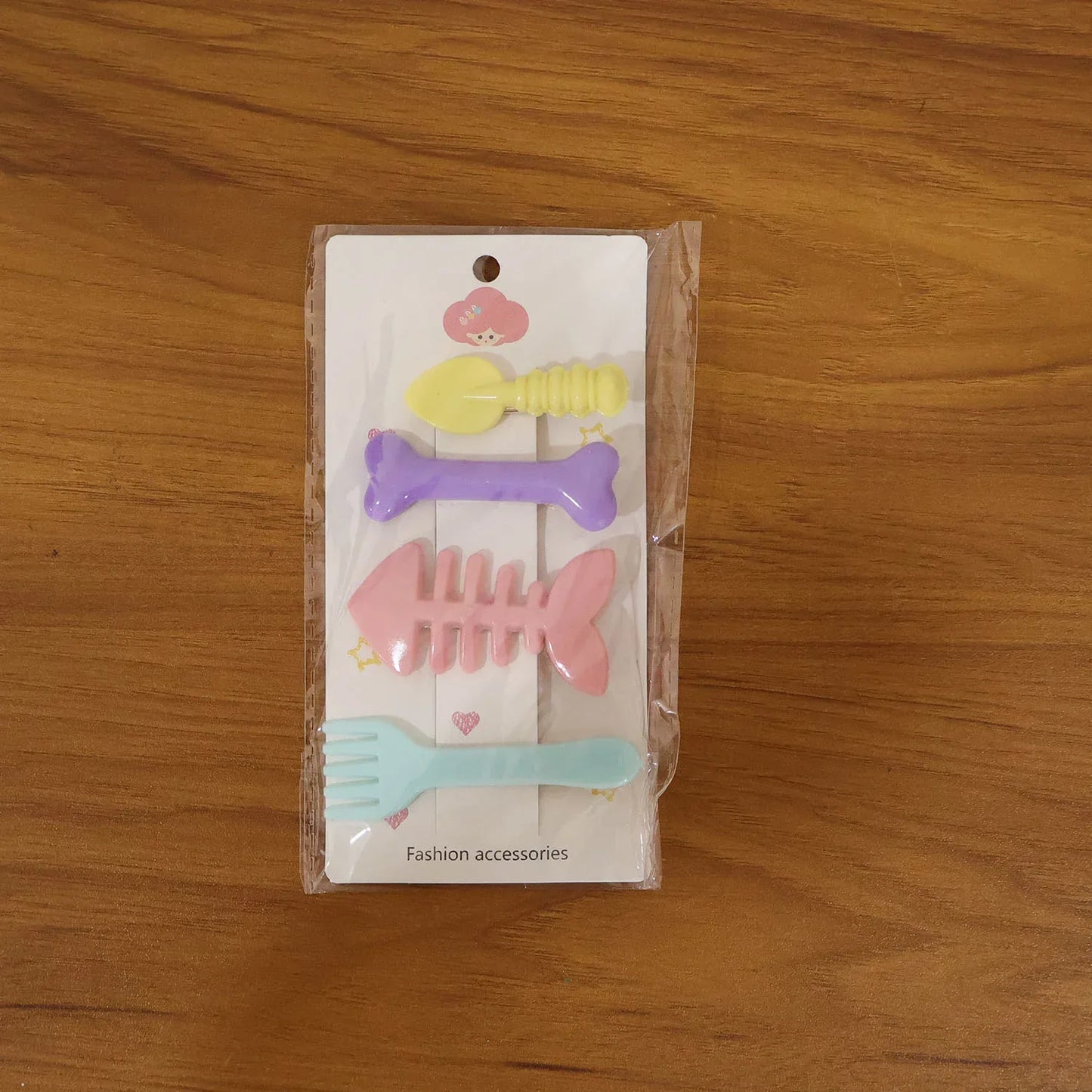 Cute Cartoon Shape Hair Clips (4 Pc) - Zidbik