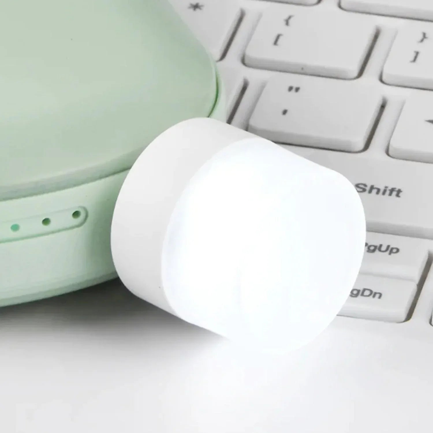 6096 Small Usb Bulb Used In All Kinds Of Household And Official Places For Room Lighting Purposes. - Zidbik