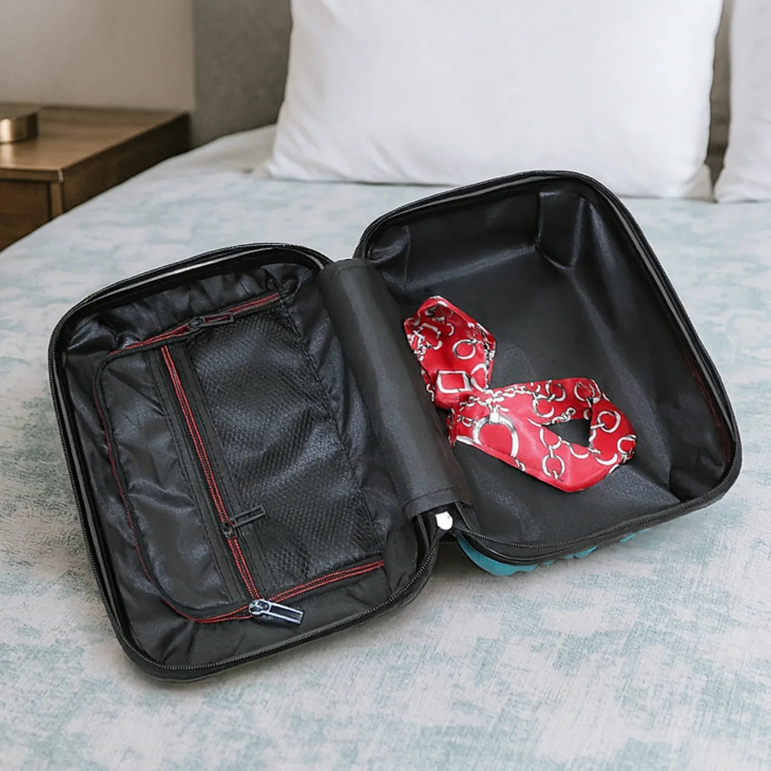 4-in-1 Luggage Set Durable And Stylish Hard Shell Suitcase Set - Zidbik
