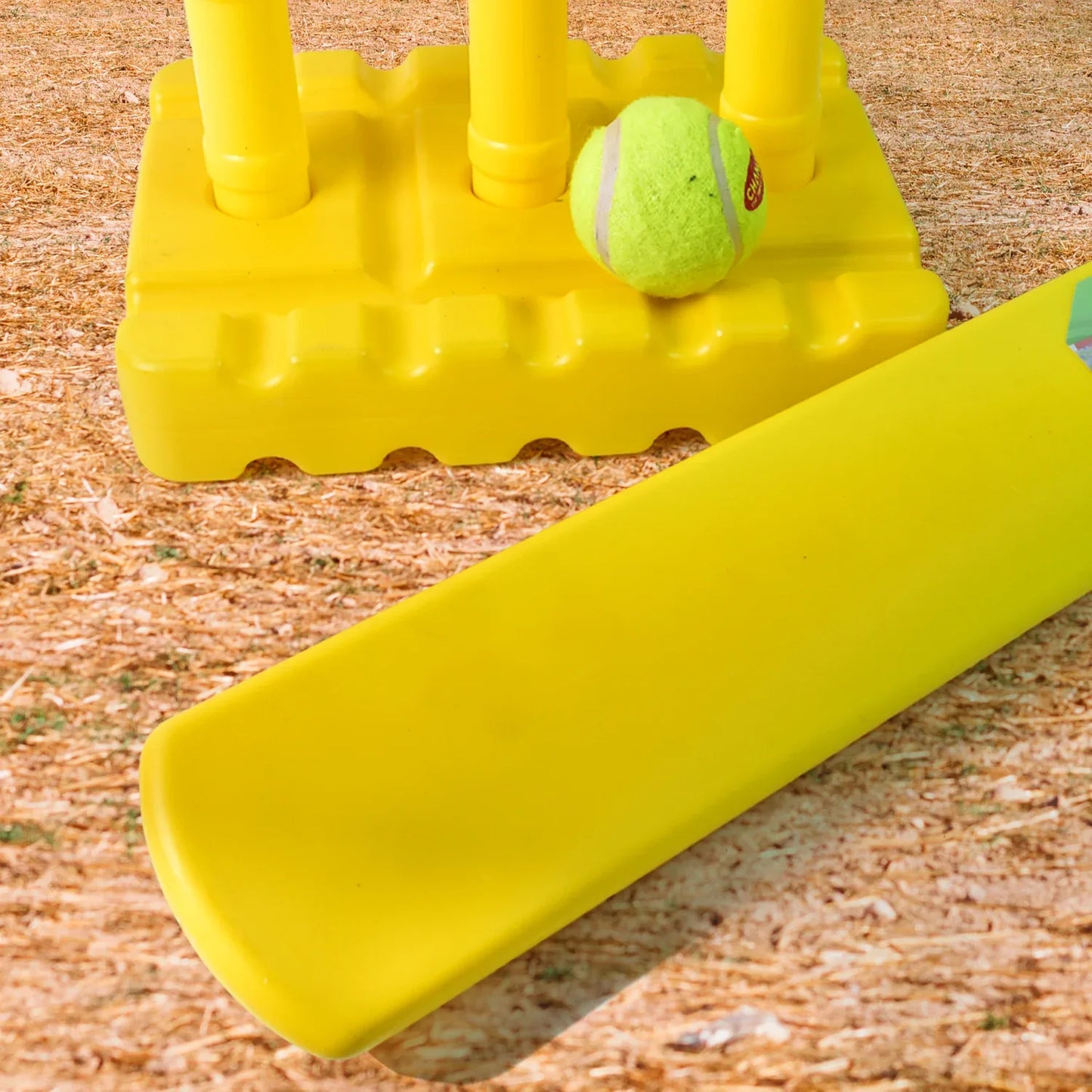 Big Cricket Kit Cricket Set With 1 Cricket Bat 1 Rubber Ball Bails 3 Stumps With Stand Base - Zidbik