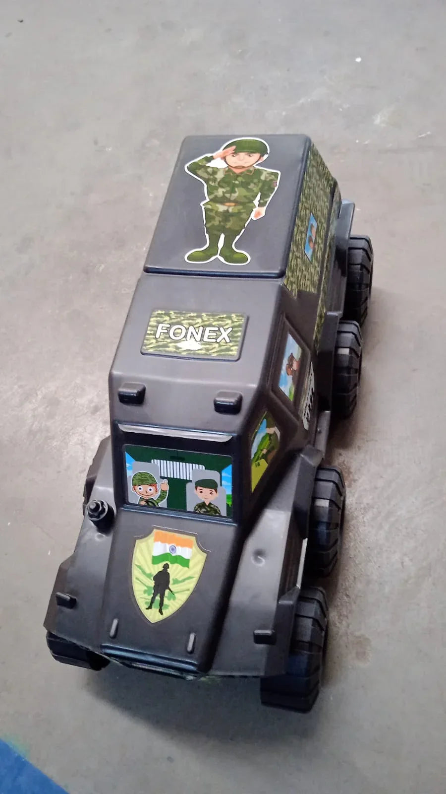Big Military 8-wheel Plastic Car Toy (1 Pc) - Zidbik