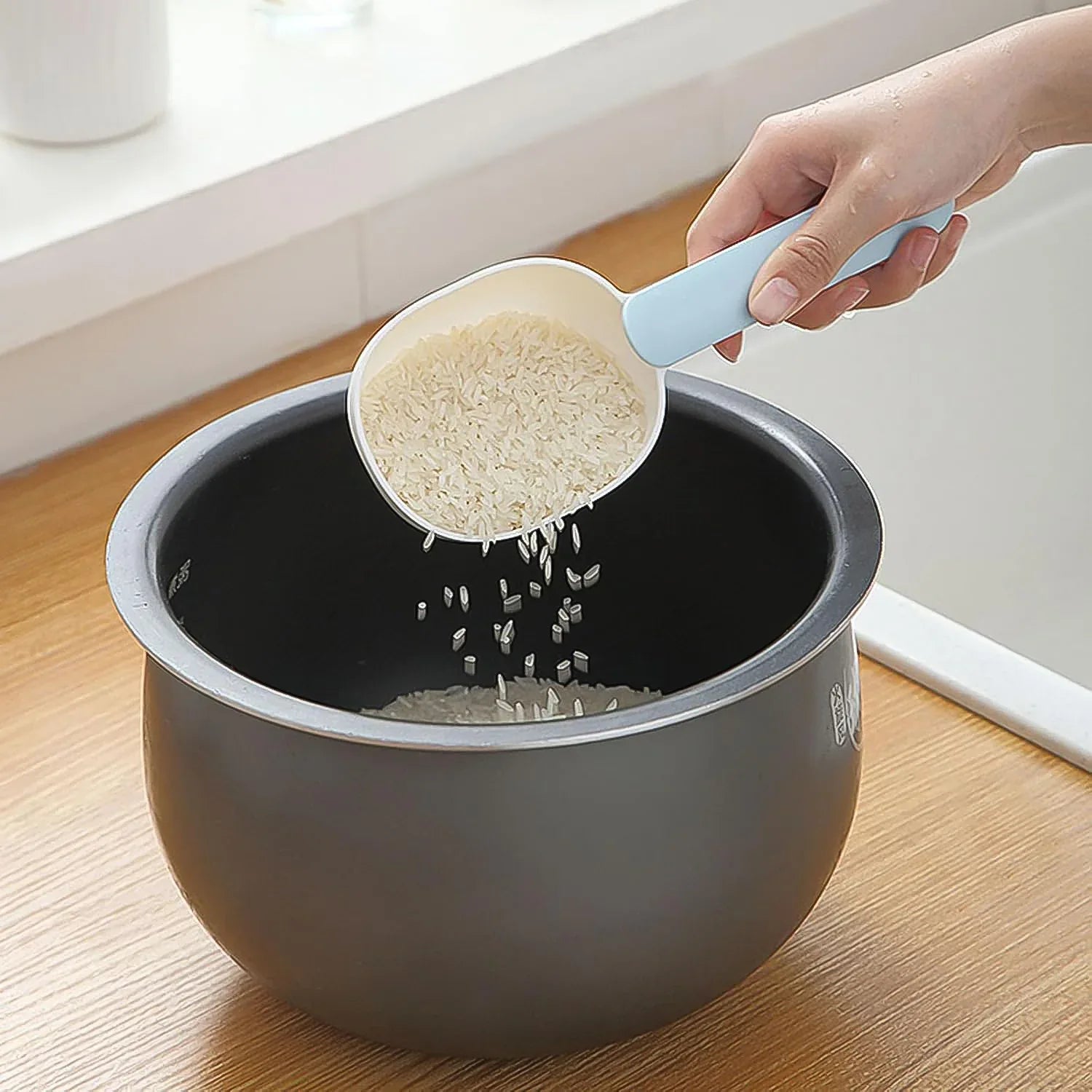Large Plastic Measuring Spoons Flour Scoops For Home Kitchen (1 Pc) - Zidbik