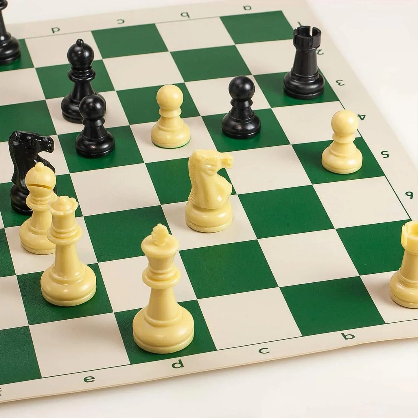 Small Premium Portable Chess Set Plastic Chess Pieces (1 Set) - Zidbik