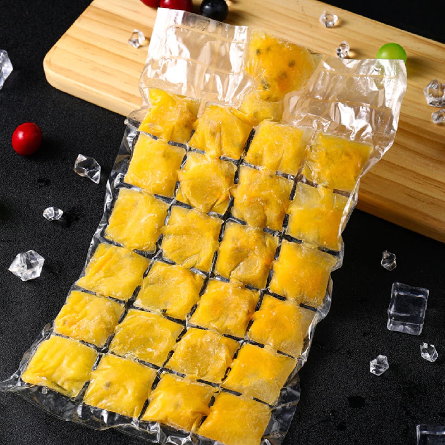 2905 Disposable Ice Cube Bags Stackable Easy Release Ice Cube Mold Trays Self-seal Freezing Makercold Ice Pack Cooler Bag For Cocktail Food Wine - Zidbik