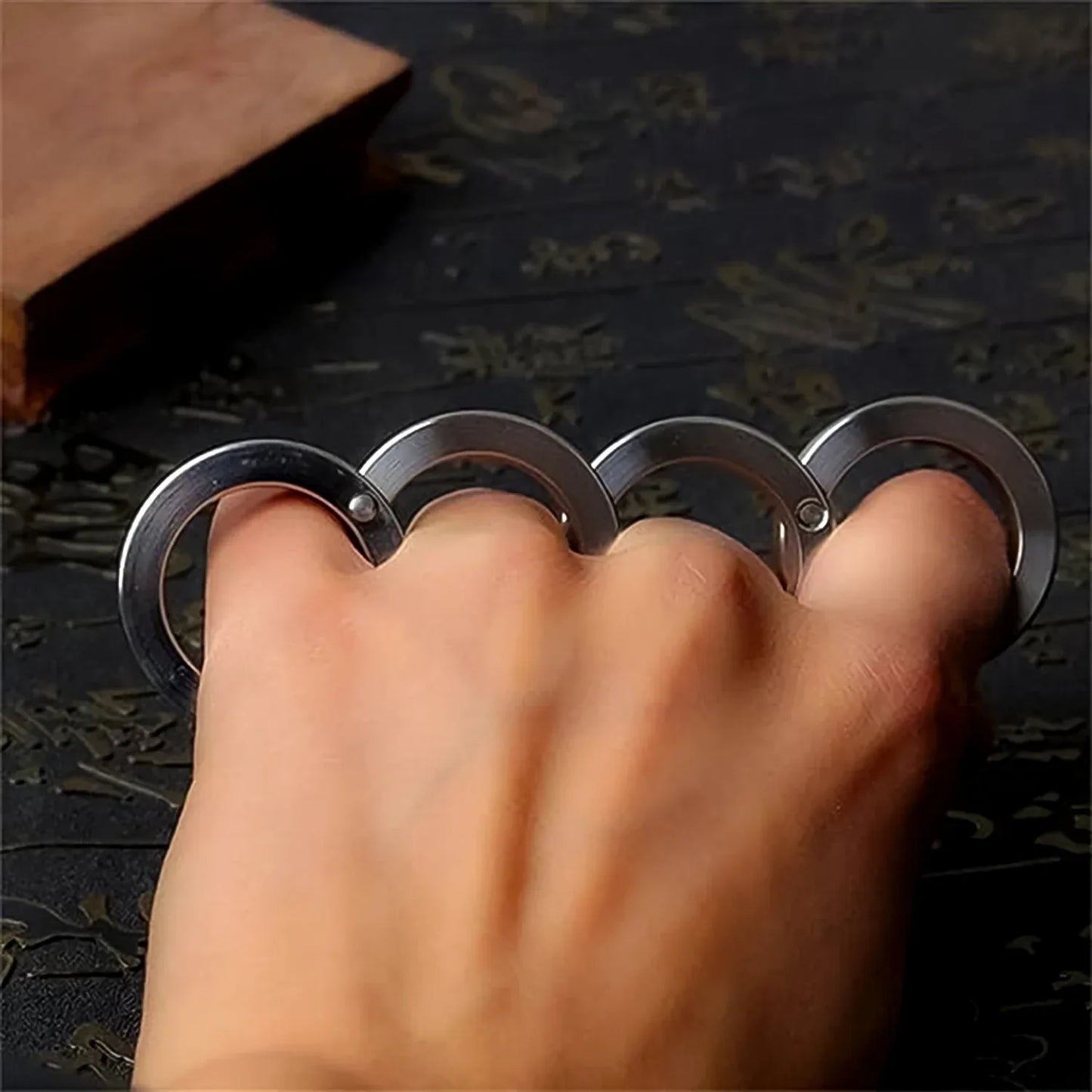 Portable 4 Finger Ring Unique Rotating Folding Ring (1 Set) - Zidbik