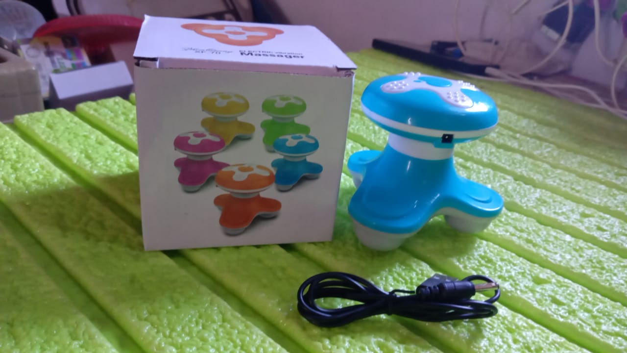 12719 Multifunctional Mini Massager Triangle Electric Usb Massager Automatic Switch Relieve Fatigue As A Gift (1 Pc  Battery Not Included) - Zidbik