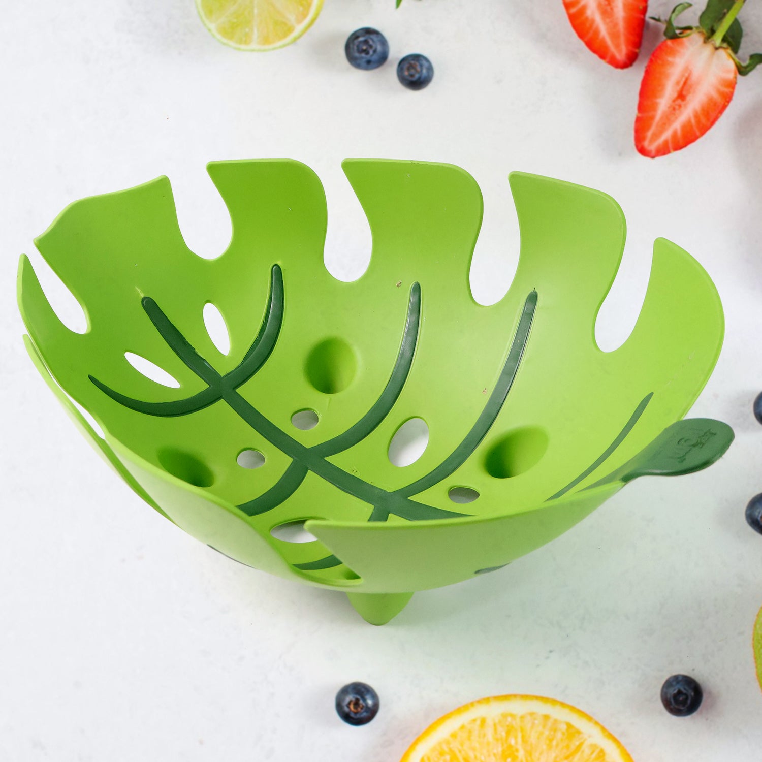 Leaf-shaped Plastic Fruit Basket (1 Pc) - Zidbik