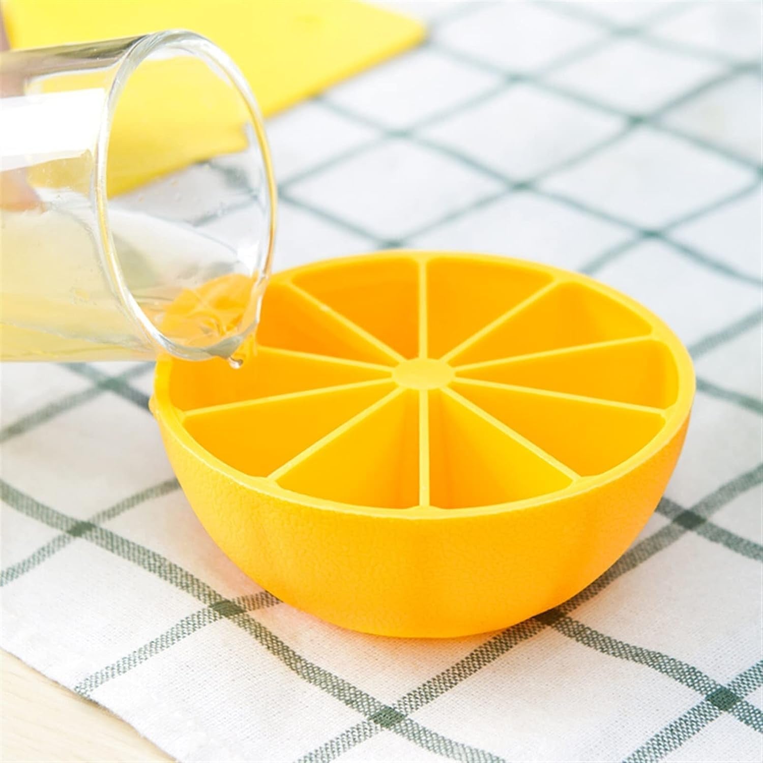 Lemon Shape Flexible Silicone Ice Cube Tray  8-slot Round Ice Mold (1 Pc) - Zidbik