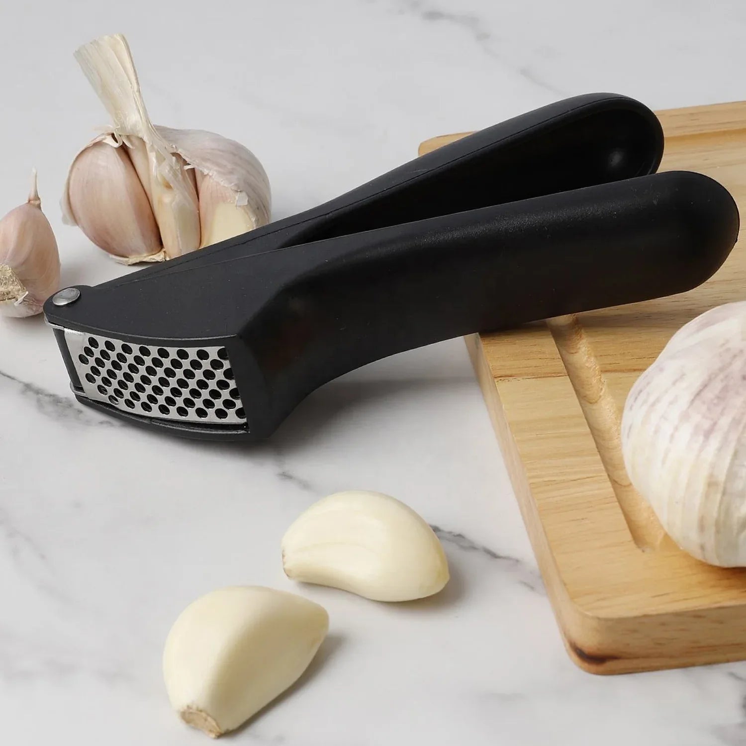 Manual Garlic Press Crusher Tool (1 Pc) - Zidbik