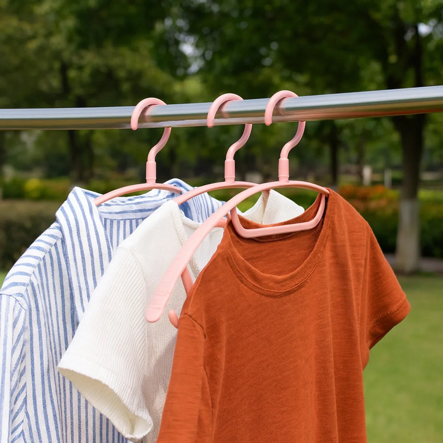 Ganesh Set Of 6 Durable Plastic Cloth Hangers - Zidbik