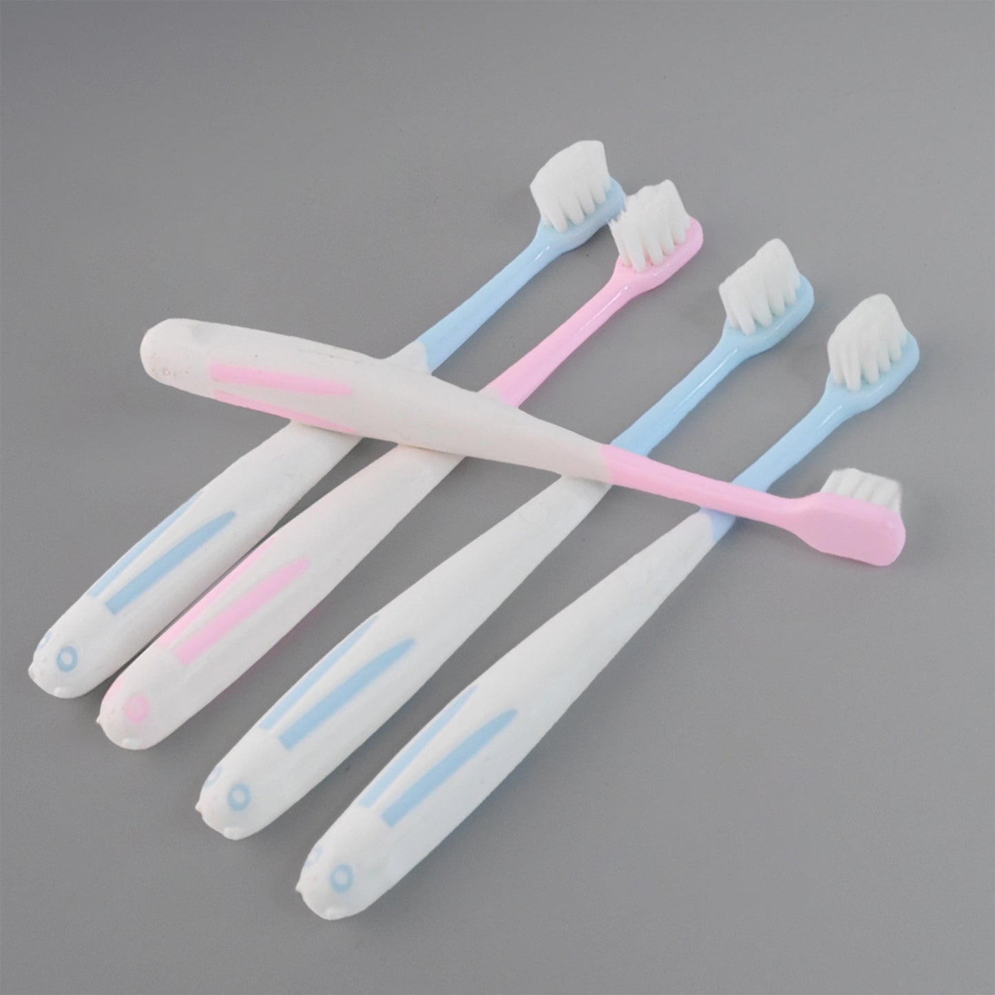 Multipurpose Travel-friendly Toothbrush Holder With 4 Soft Bristle Toothbrushes - Zidbik