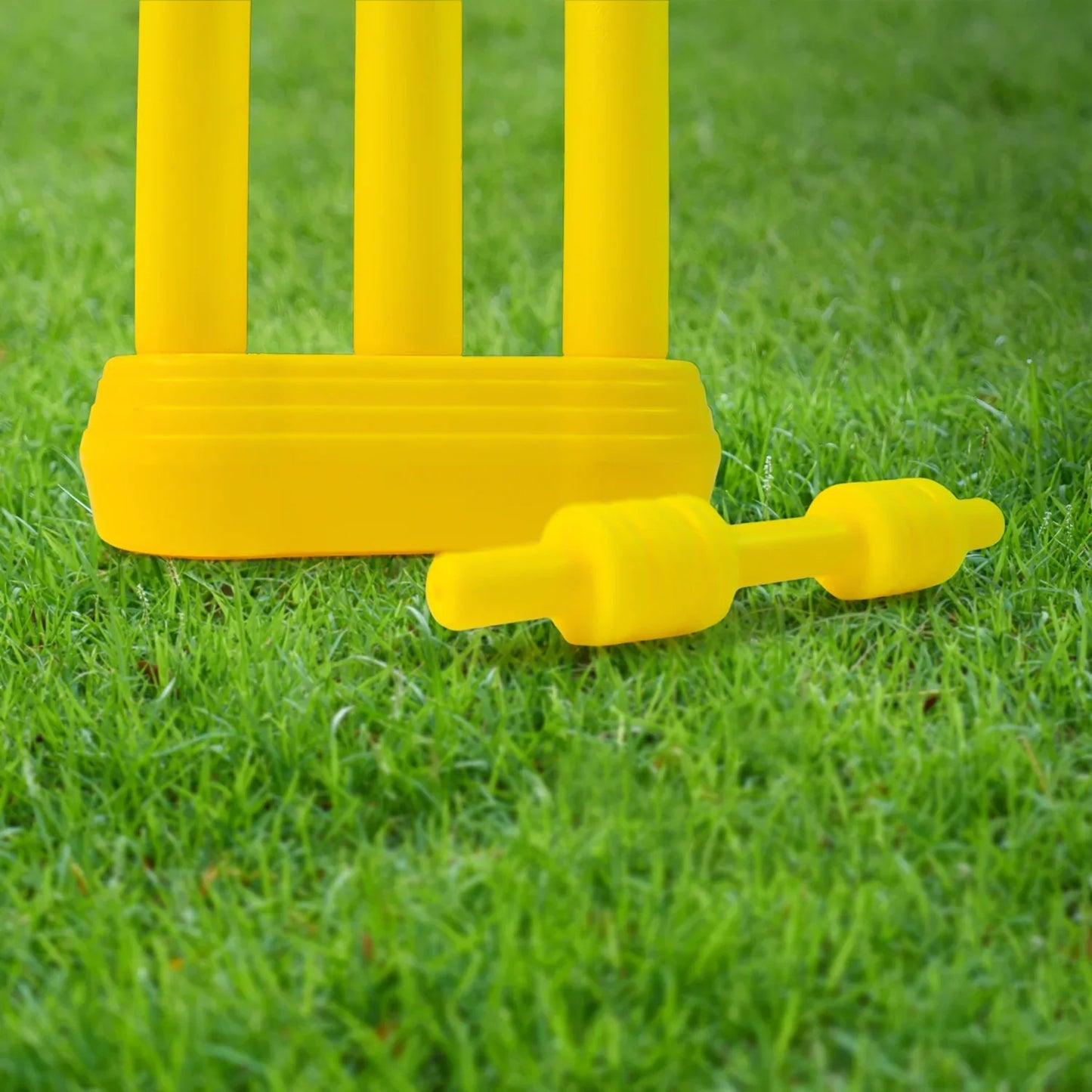 Small Cricket Kit For Boys Girls Cricket Set With 1 Cricket Bat 1 Plastic Ball Bails 3 Stumps With Stand Base - Zidbik