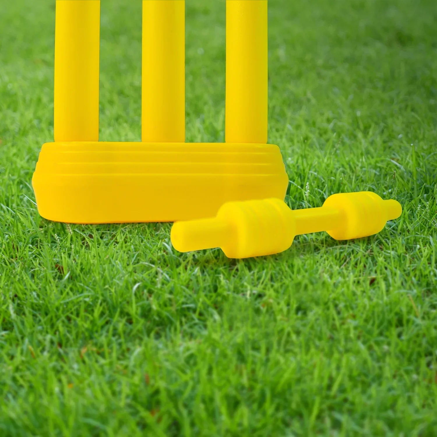 Small Cricket Kit For Boys Girls Cricket Set With 1 Cricket Bat 1 Plastic Ball Bails 3 Stumps With Stand Base - Zidbik
