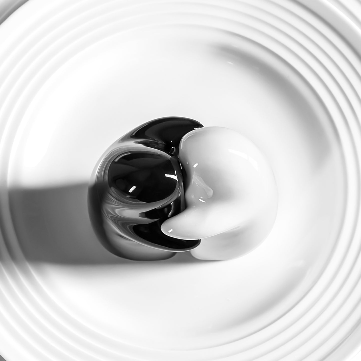 Ceramic Salt And Pepper Seasoning And Spice Shakers Cute (2 Pcs Set) - Zidbik