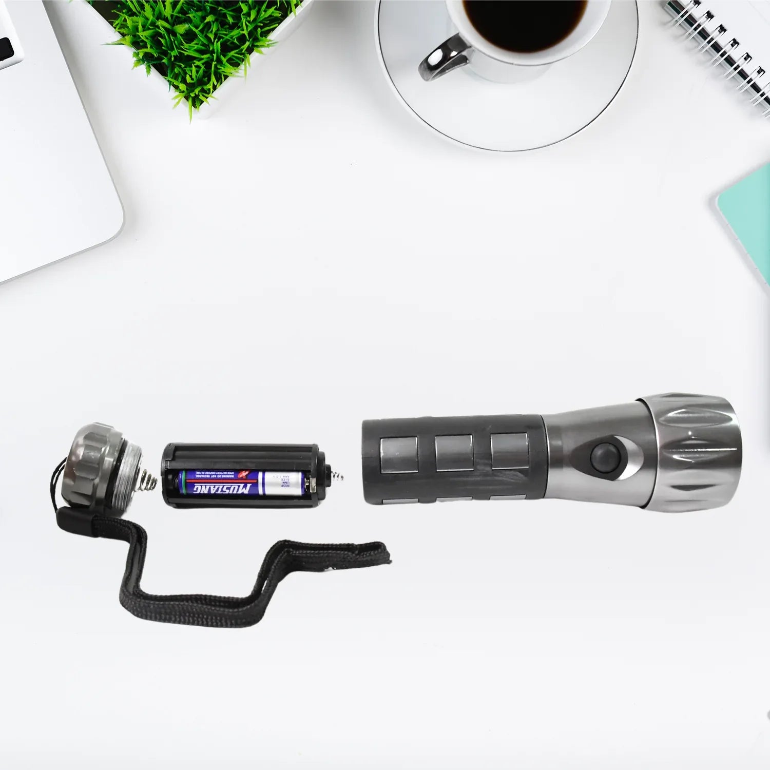 Aluminium Ledxenon Rubber Grip Handtourch (31.5v Aaa Batteries Not Included) - Zidbik