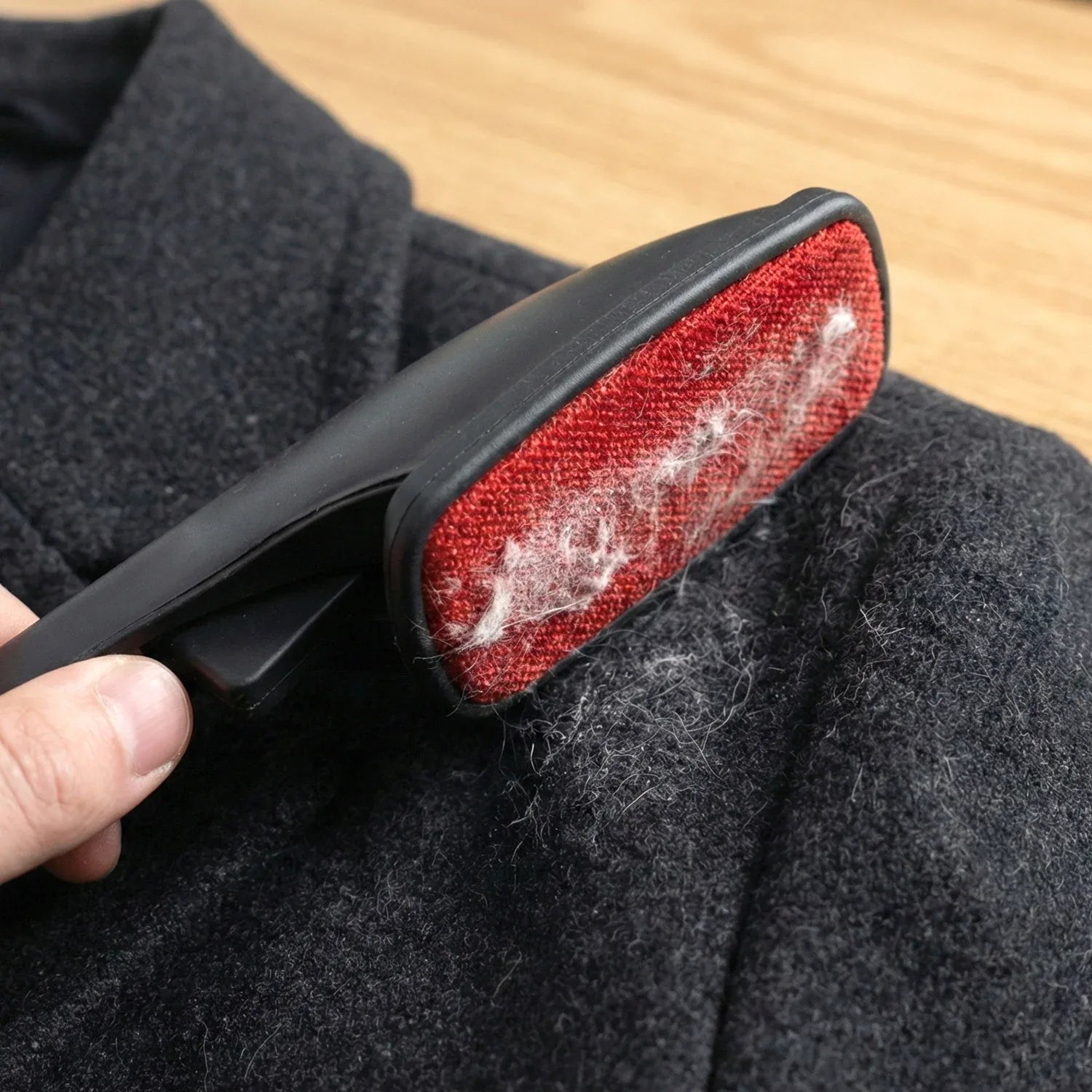 Reusable Double-sided Clothes Lint Remover Brush (1 Pc) - Zidbik